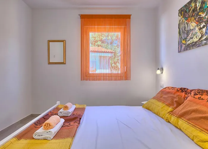 بيت للعطل Trusina