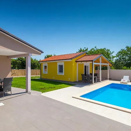 Casa de Férias Trusina Pula